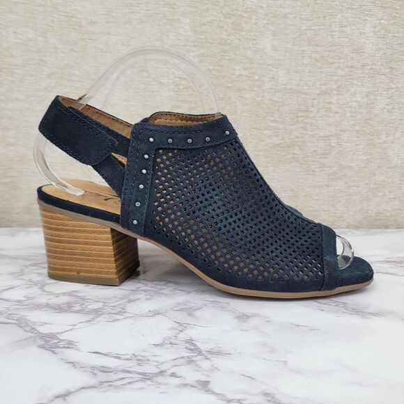 Vintage 7 Eight Leather Laser Cut Perforated Navy Peep Toe Block Heel Sandals - Picture 1 of 13